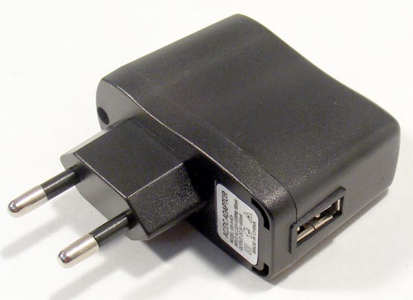 USB adaptér 230V - 5V/500mA USB